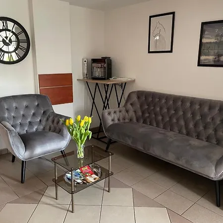 Mira 200 Metrow Od Morza Maison d'hôtes 3*