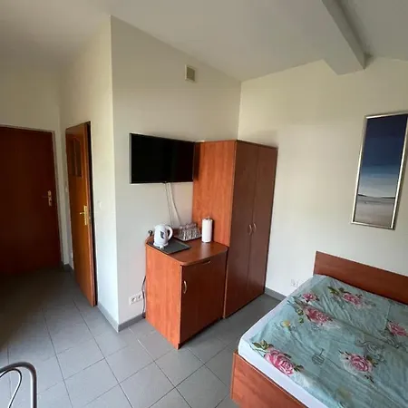 Mira 200 Metrow Od Morza Guest house Miedzyzdroje