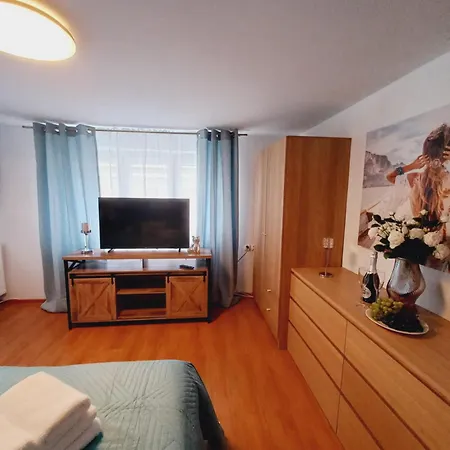 Mira 200 Metrow Od Morza Guest house