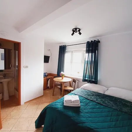 Mira 200 Metrow Od Morza * Miedzyzdroje
