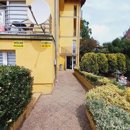 Mira 200 Metrow Od Morza