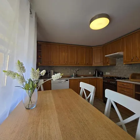 Mira 200 Metrow Od Morza Maison d'hôtes 3*