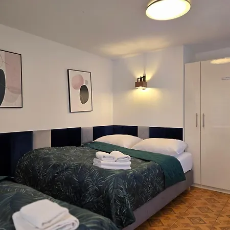 Mira 200 Metrow Od Morza 3*