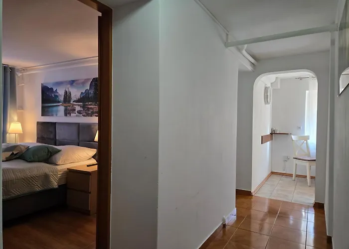 게스트하우스 Mira 200 Metrow Od Morza